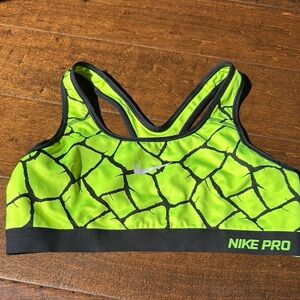Nike Pro Women's  Sports Bra